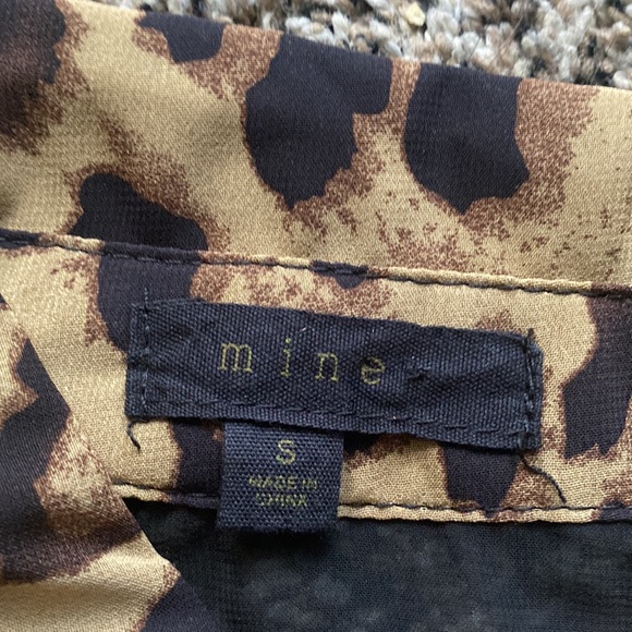 Black Cheetah Blouse - Picture 4 of 4